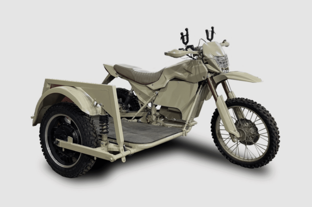 Kalashnikov verrast met elektrische IZH-Enduro